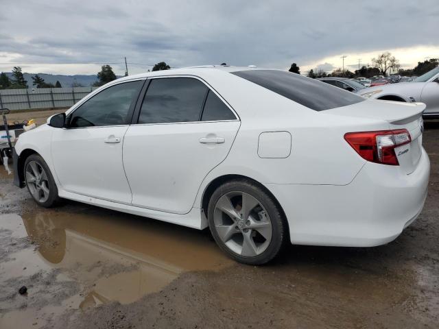 Image 2 of 2013 TOYOTA CAMRY SE 2013 with VIN 4T1BK1FK1DU526441