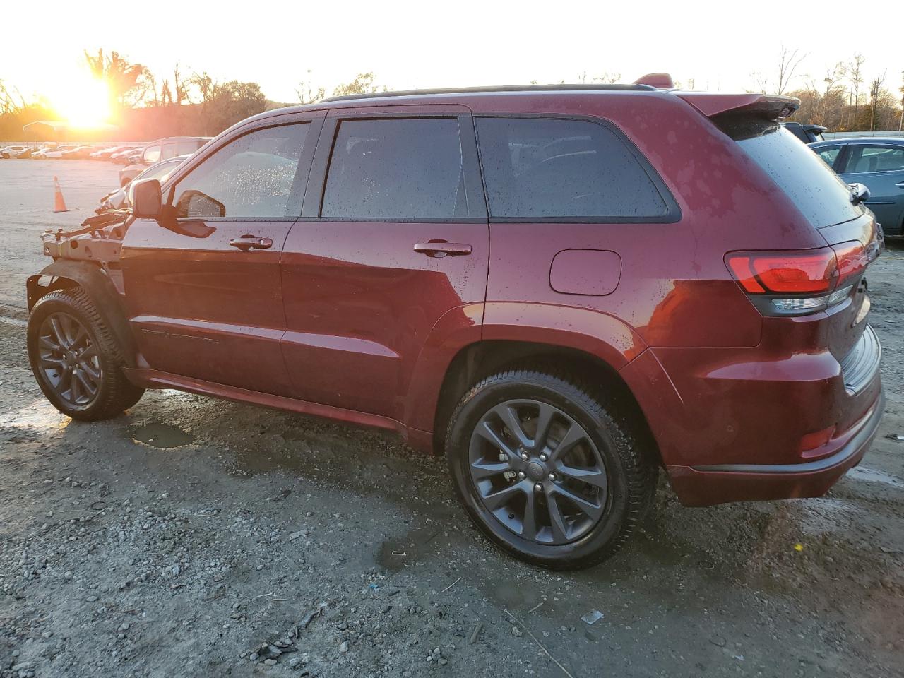 Изображение 2 2018 JEEP GRAND CHEROKEE OVERLAND 2018 с VIN 1C4RJECG6JC344636