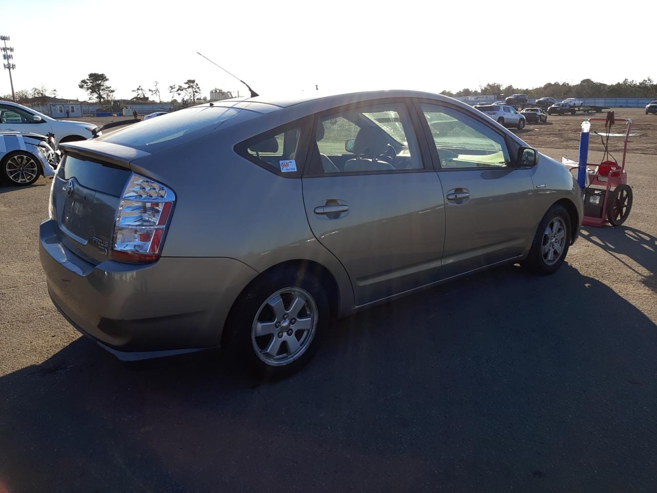 Image 3 of 2008 TOYOTA PRIUS  2008 with VIN JTDKB20U687790795