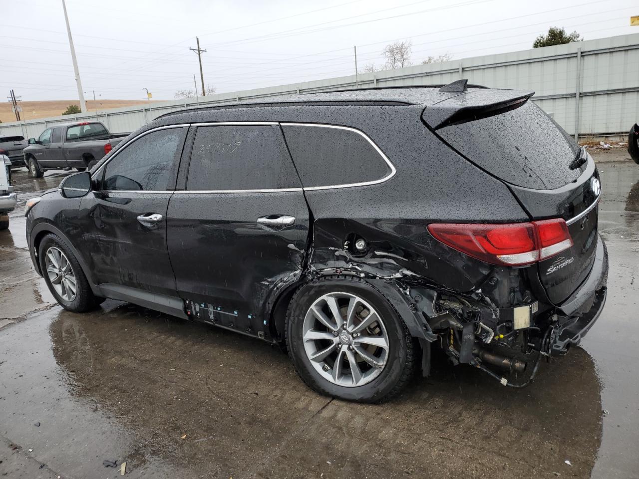 Image 2 of 2017 HYUNDAI SANTA FE SE 2017 with VIN KM8SNDHF8HU169919