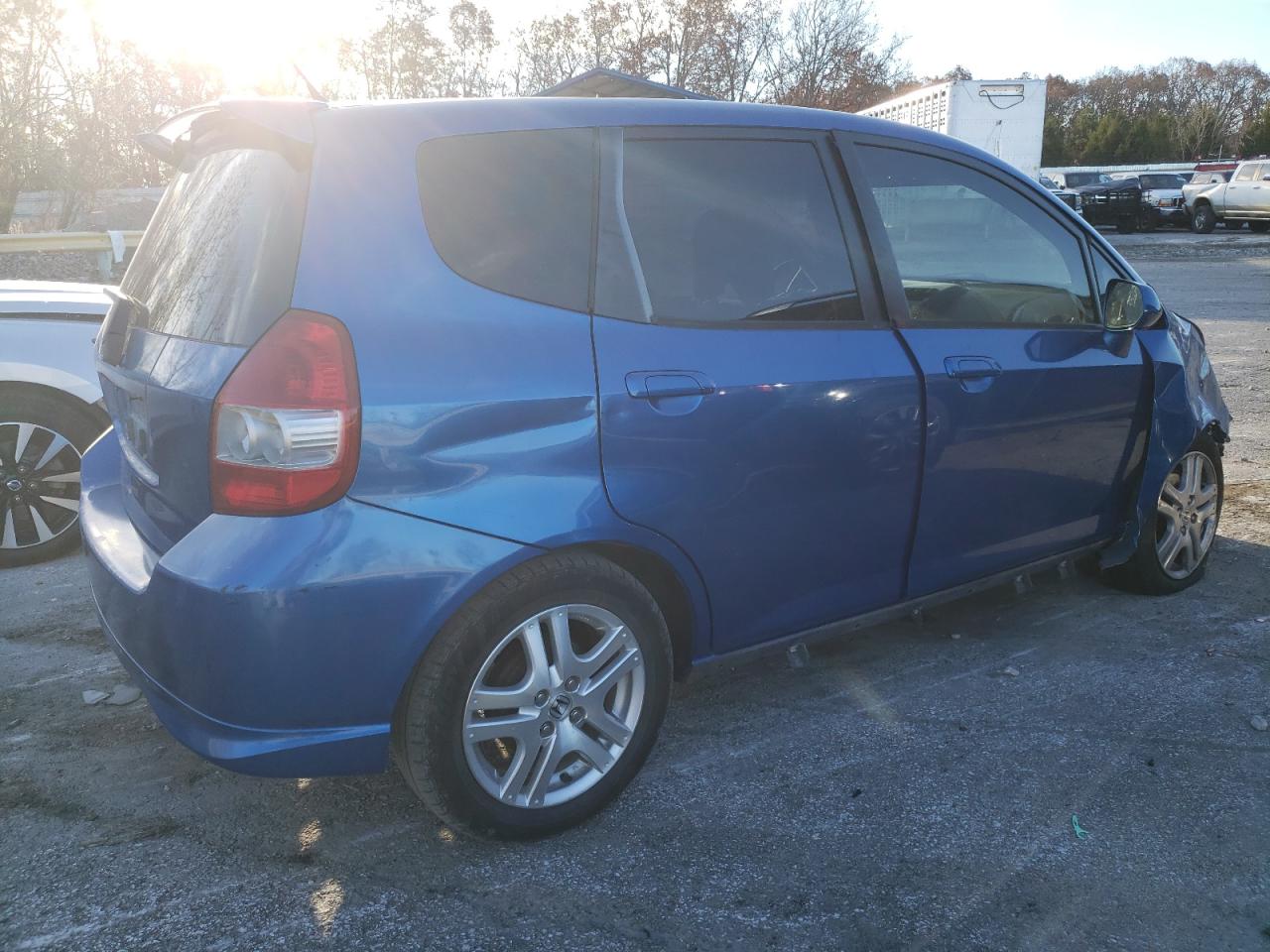Изображение 3 2007 HONDA FIT S 2007 с VIN JHMGD38697S039700