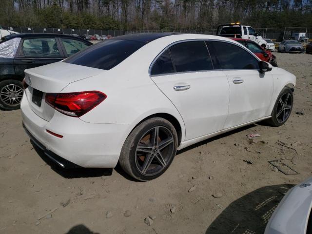 Image 3 of 2019 MERCEDES-BENZ A 220 2019 with VIN WDD3G4EB6KW012945