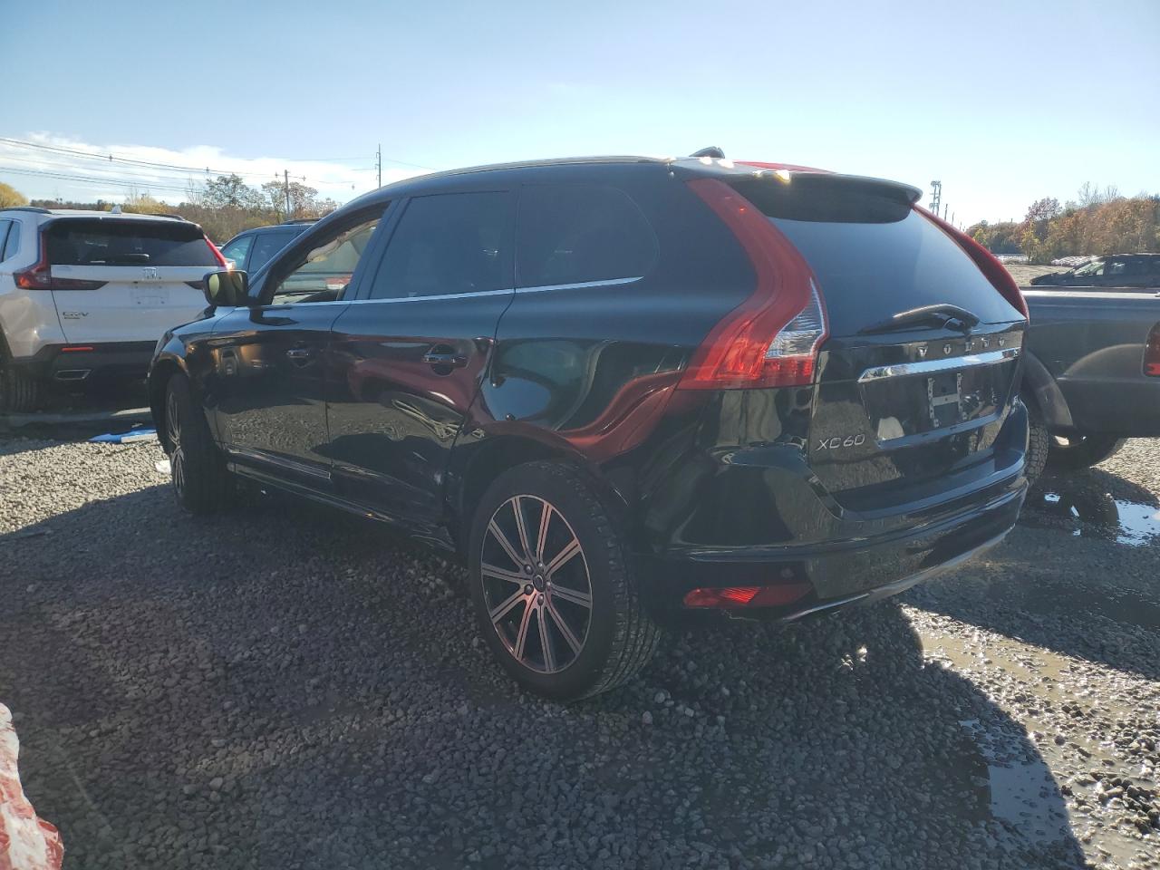 Image 2 of 2017 VOLVO XC60 T6 INSCRIPTION 2017 with VIN YV449MRU9H2087768