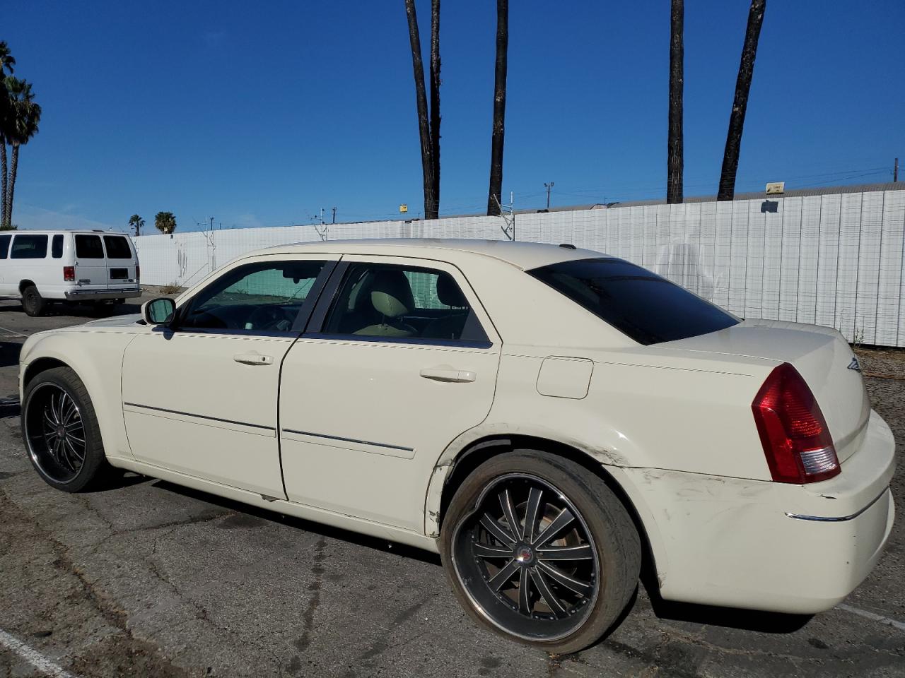 Obraz 2 z 2006 CHRYSLER 300 TOURING 2006 z VIN 2C3KA53G36H538048