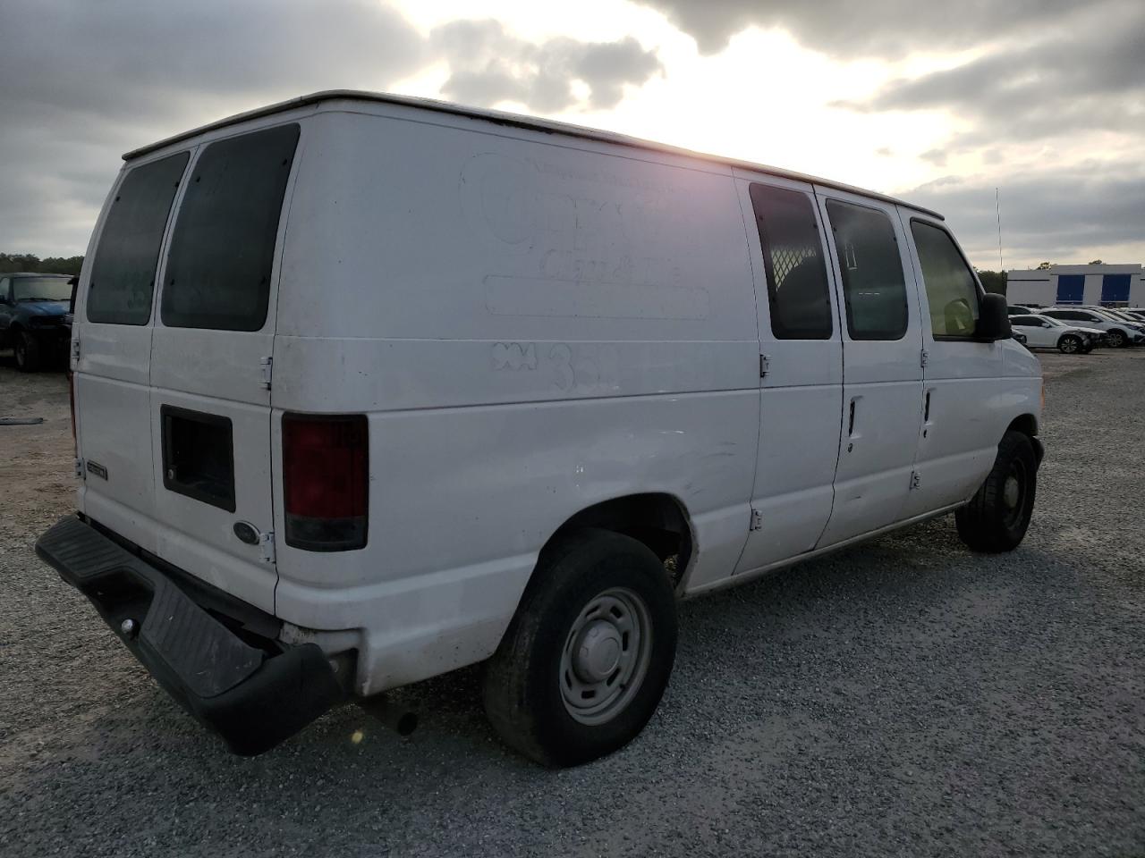 Image 3 of 2006 FORD ECONOLINE E150 VAN 2006 with VIN 1FTRE14W06DB43996
