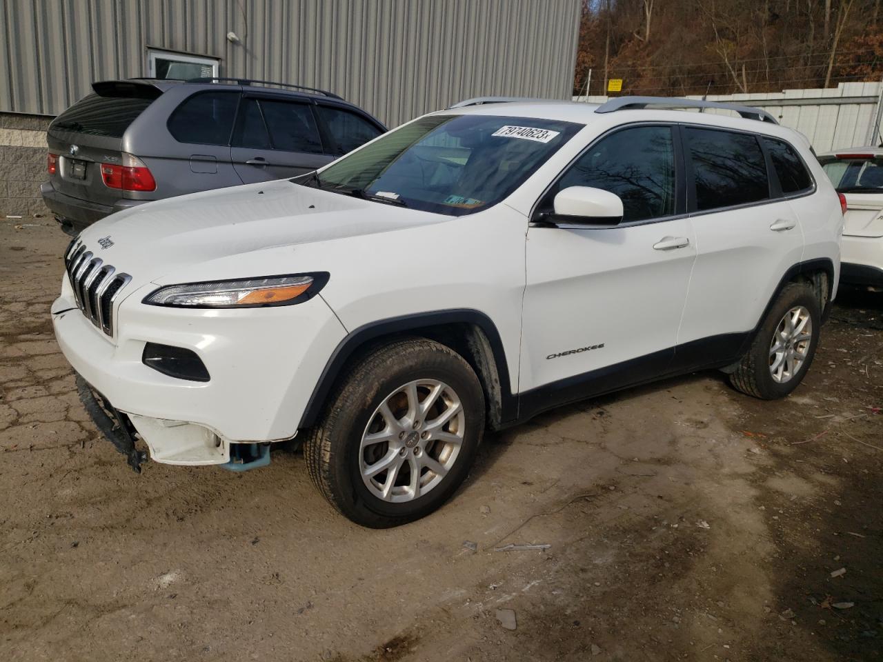 Image 1 of 2016 JEEP CHEROKEE LATITUDE 2016 with VIN 1C4PJMCS0GW143165