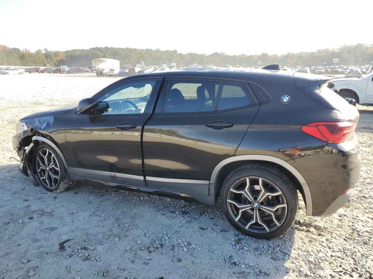 Изображение 2 2018 BMW X2 XDRIVE28I 2018 с VIN WBXYJ5C3XJEF69063