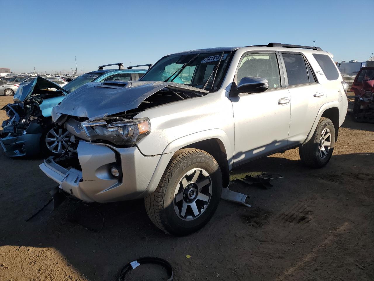 Изображение 1 2021 TOYOTA 4RUNNER SR5 PREMIUM 2021 с VIN JTERU5JR6M5851777