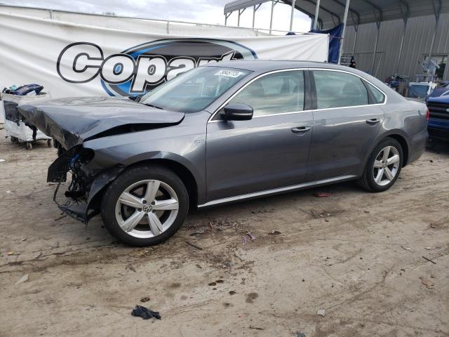 Image 1 of 2015 VOLKSWAGEN PASSAT S 2015 with VIN 1VWAS7A39FC118441
