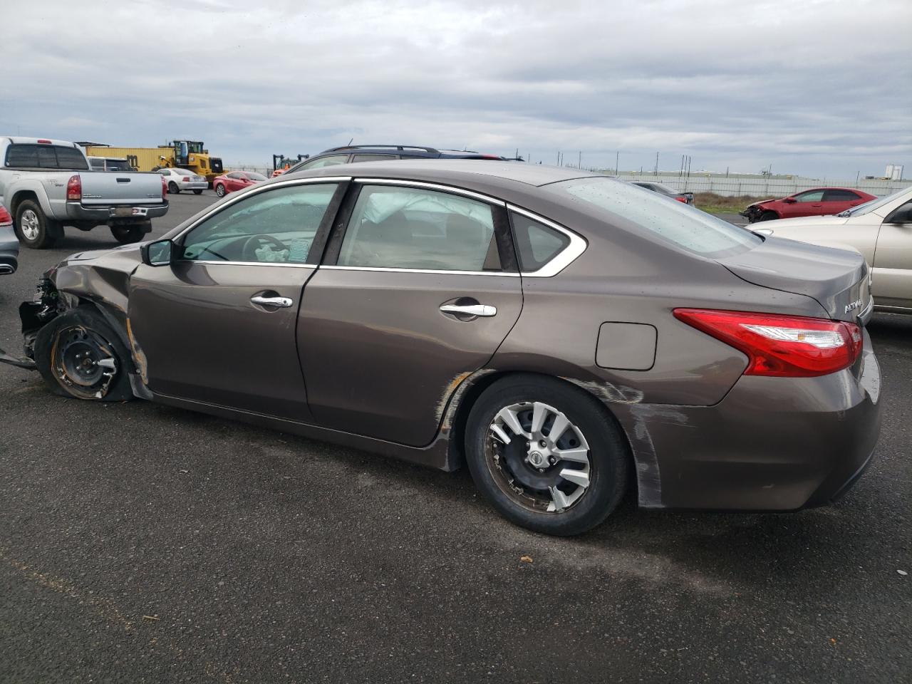 Image 2 of 2017 NISSAN ALTIMA 2.5 2017 with VIN 1N4AL3AP9HN318194