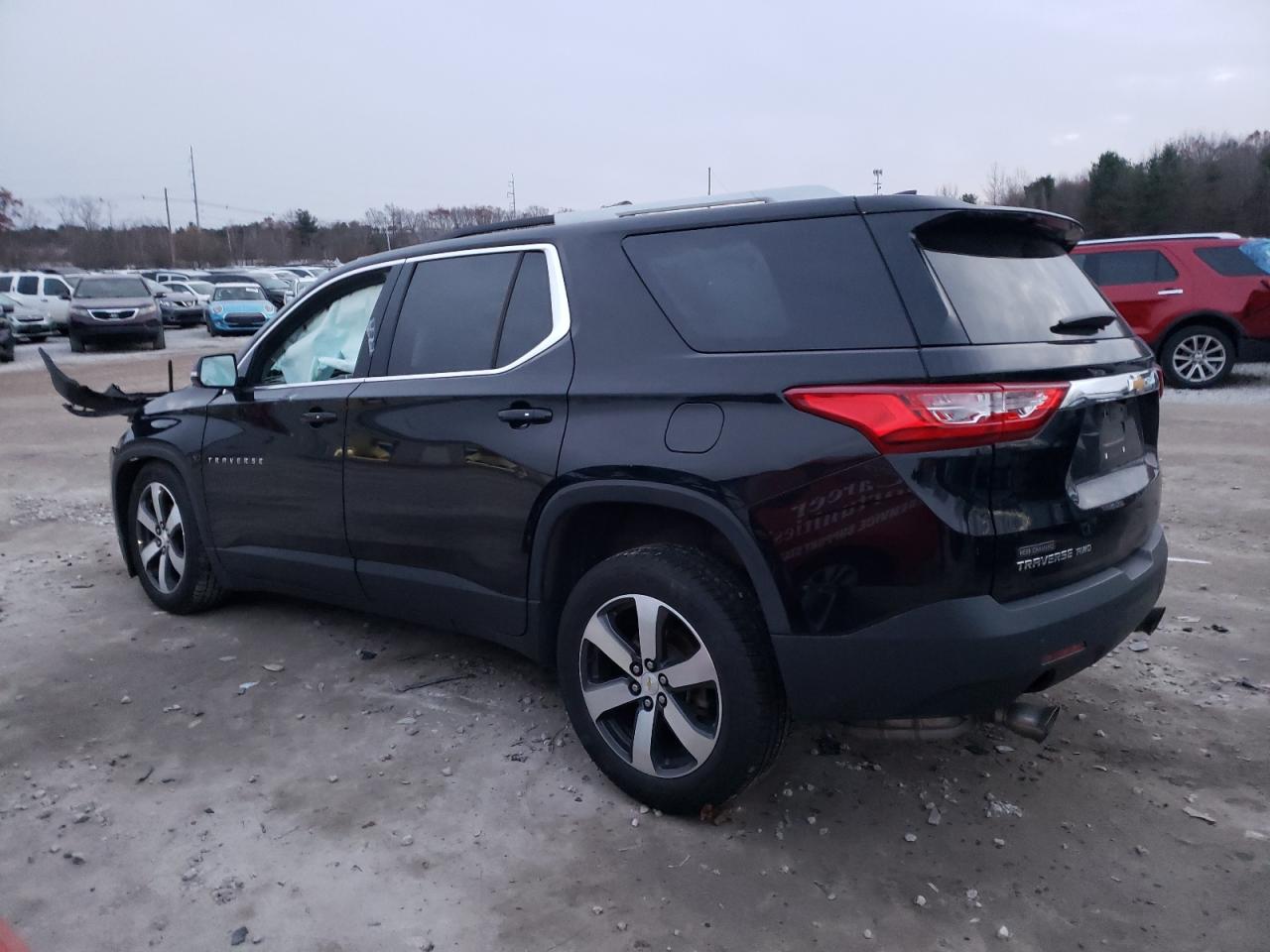 Изображение 2 2018 CHEVROLET TRAVERSE LT 2018 с VIN 1GNEVHKW6JJ131900