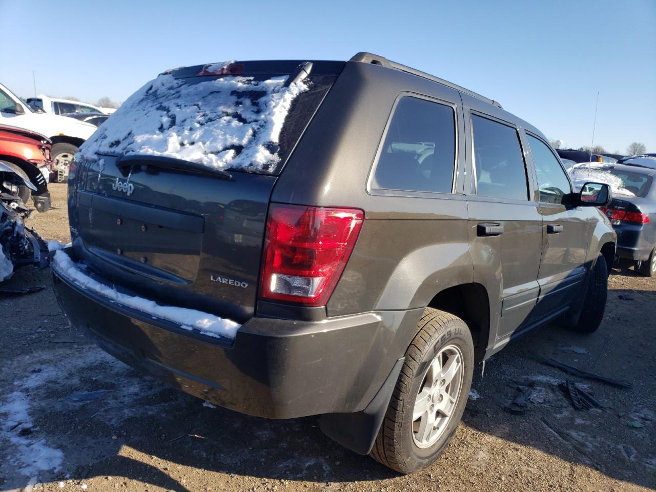 Image 3 of 2005 JEEP GRAND CHEROKEE LAREDO 2005 with VIN 1J4GR48K25C512862