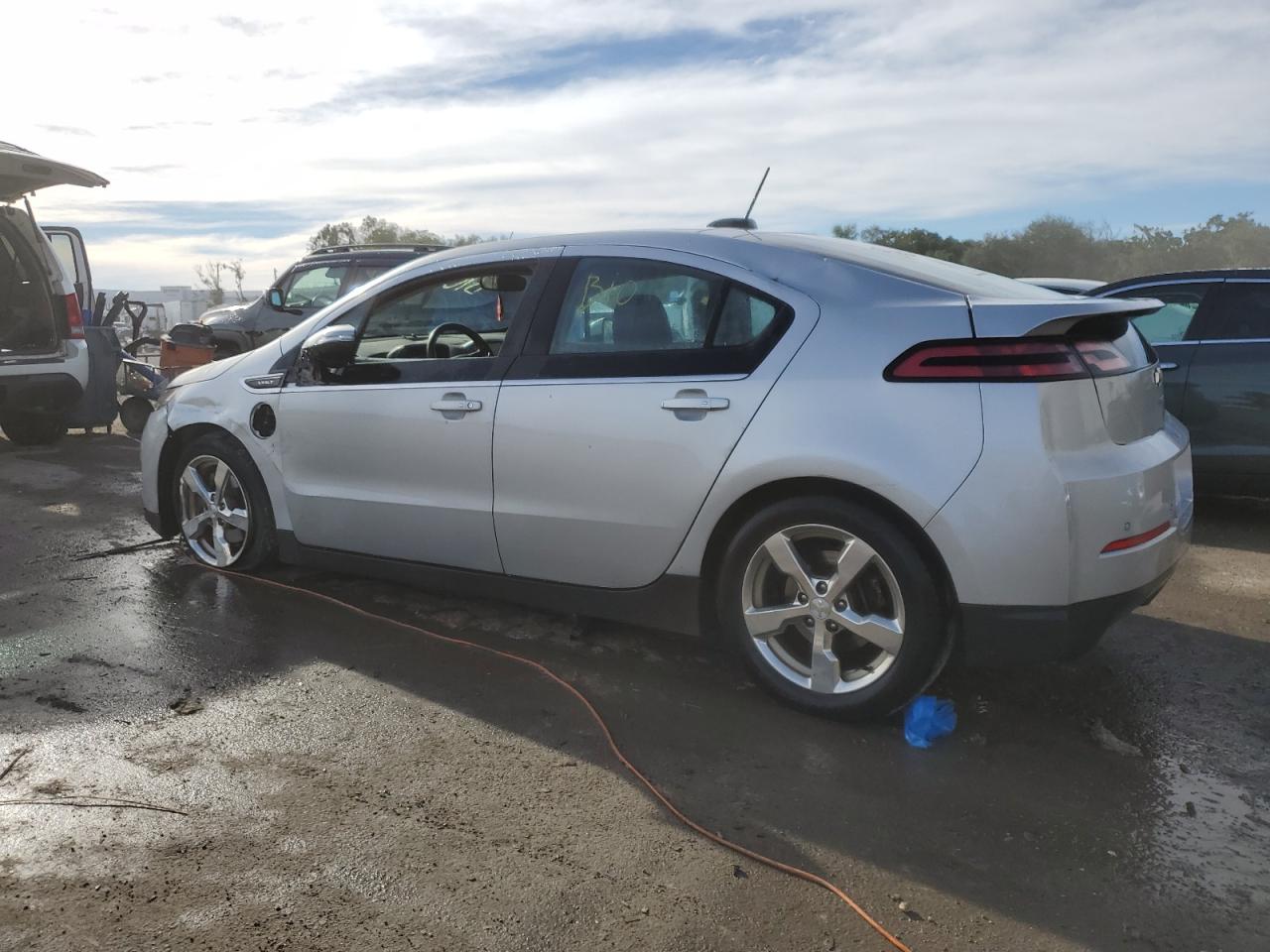 Obraz 2 z 2015 CHEVROLET VOLT  2015 z VIN 1G1RB6E42FU108954