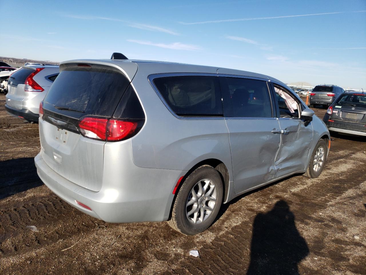 Изображение 3 2023 CHRYSLER VOYAGER LX 2023 с VIN 2C4RC1CG3PR591115