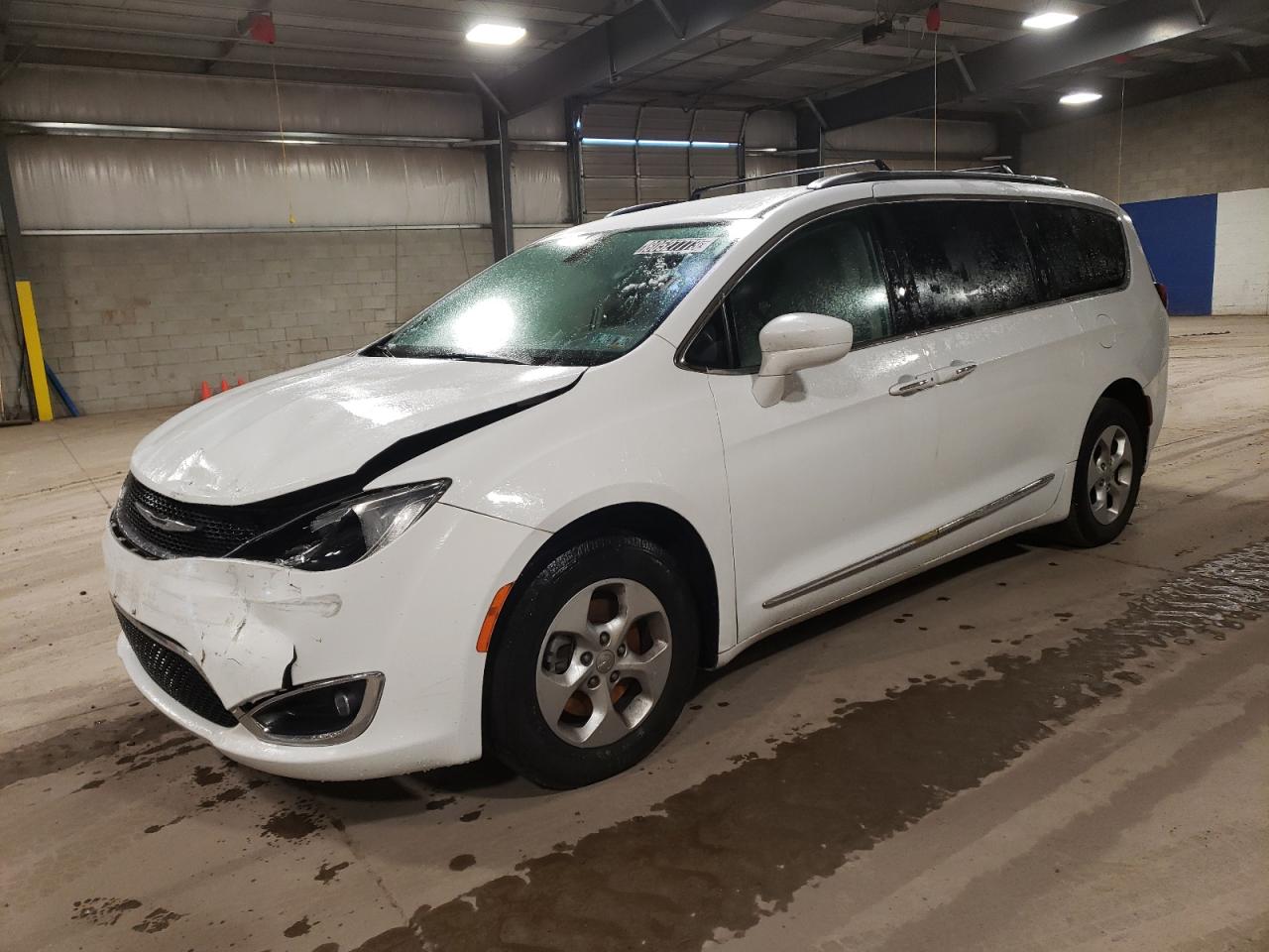 Изображение 1 2017 CHRYSLER PACIFICA TOURING L PLUS 2017 с VIN 2C4RC1EG4HR757785
