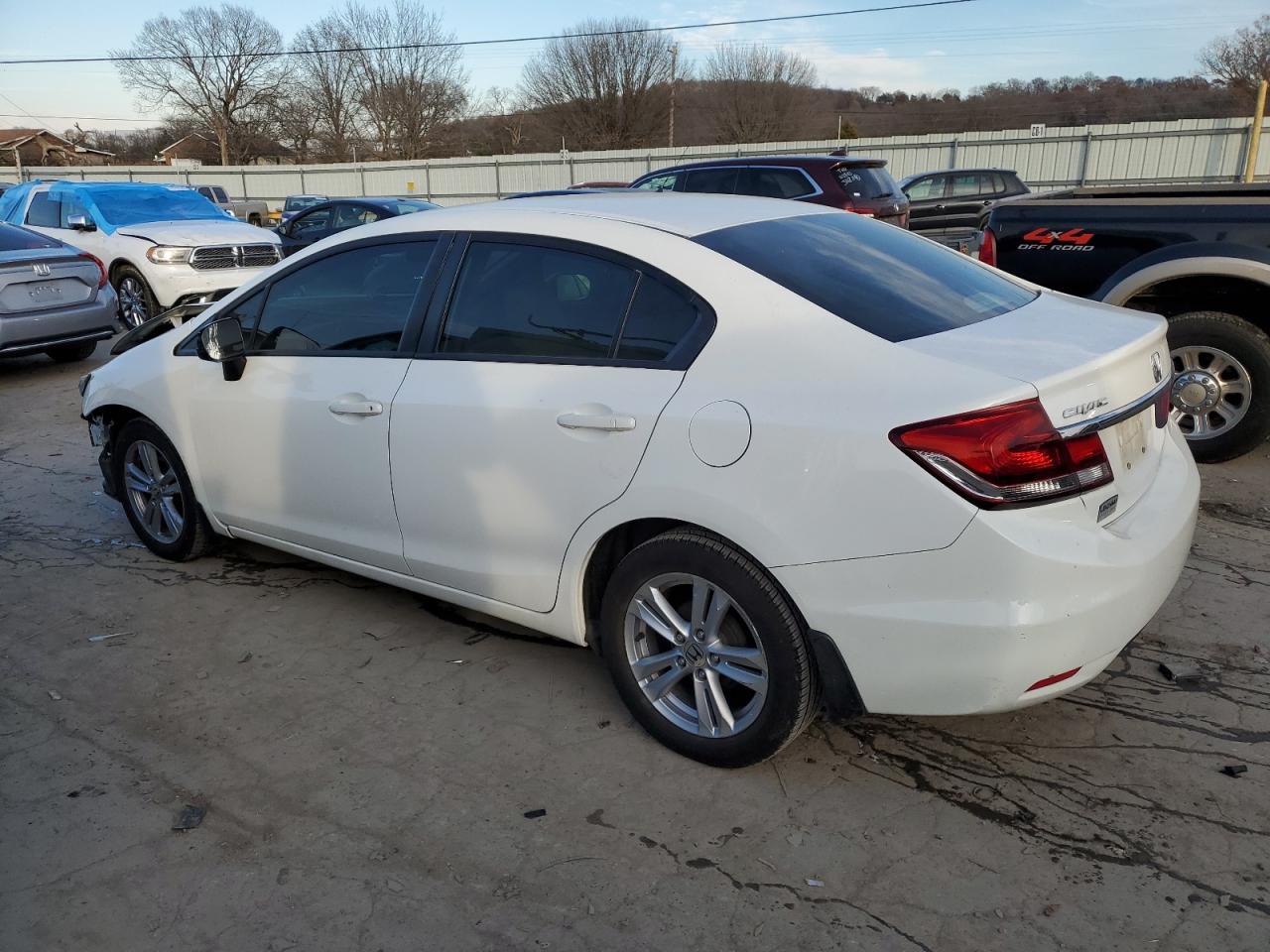 Obraz 2 z 2015 HONDA CIVIC LX 2015 z VIN 19XFB2F57FE031622
