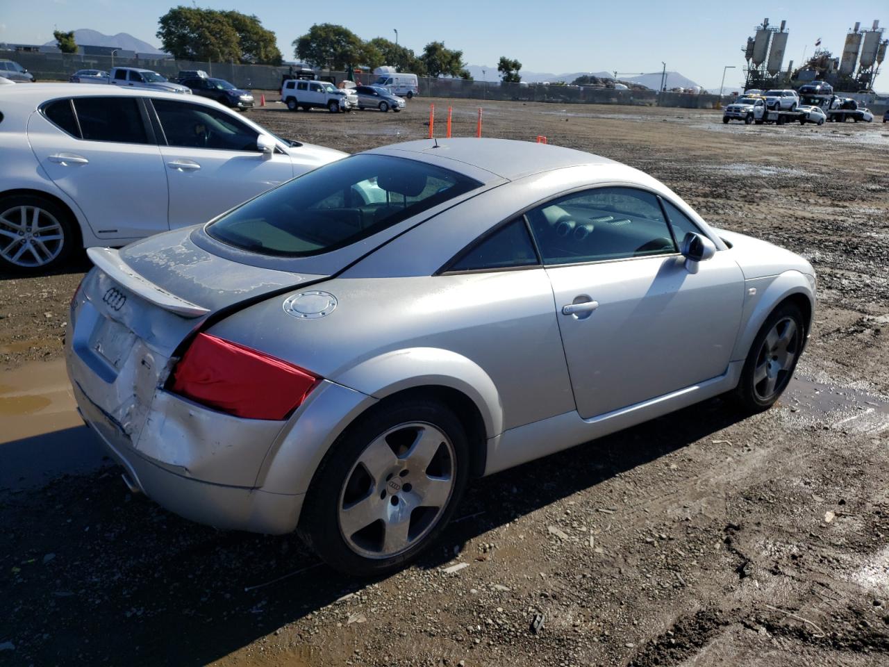 Image 3 of 2001 AUDI TT QUATTRO 2001 with VIN TRUWT28N311032617