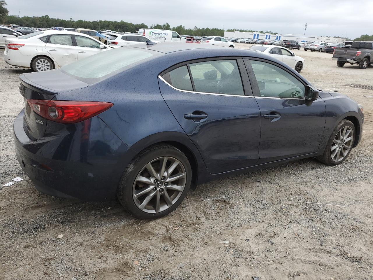 Obraz 3 z 2018 MAZDA 3 TOURING 2018 z VIN 3MZBN1V32JM257563