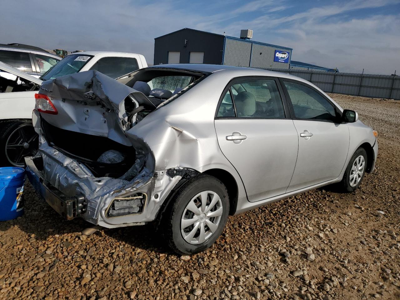 Obraz 3 z 2011 TOYOTA COROLLA BASE 2011 z VIN 2T1BU4EE2BC587450