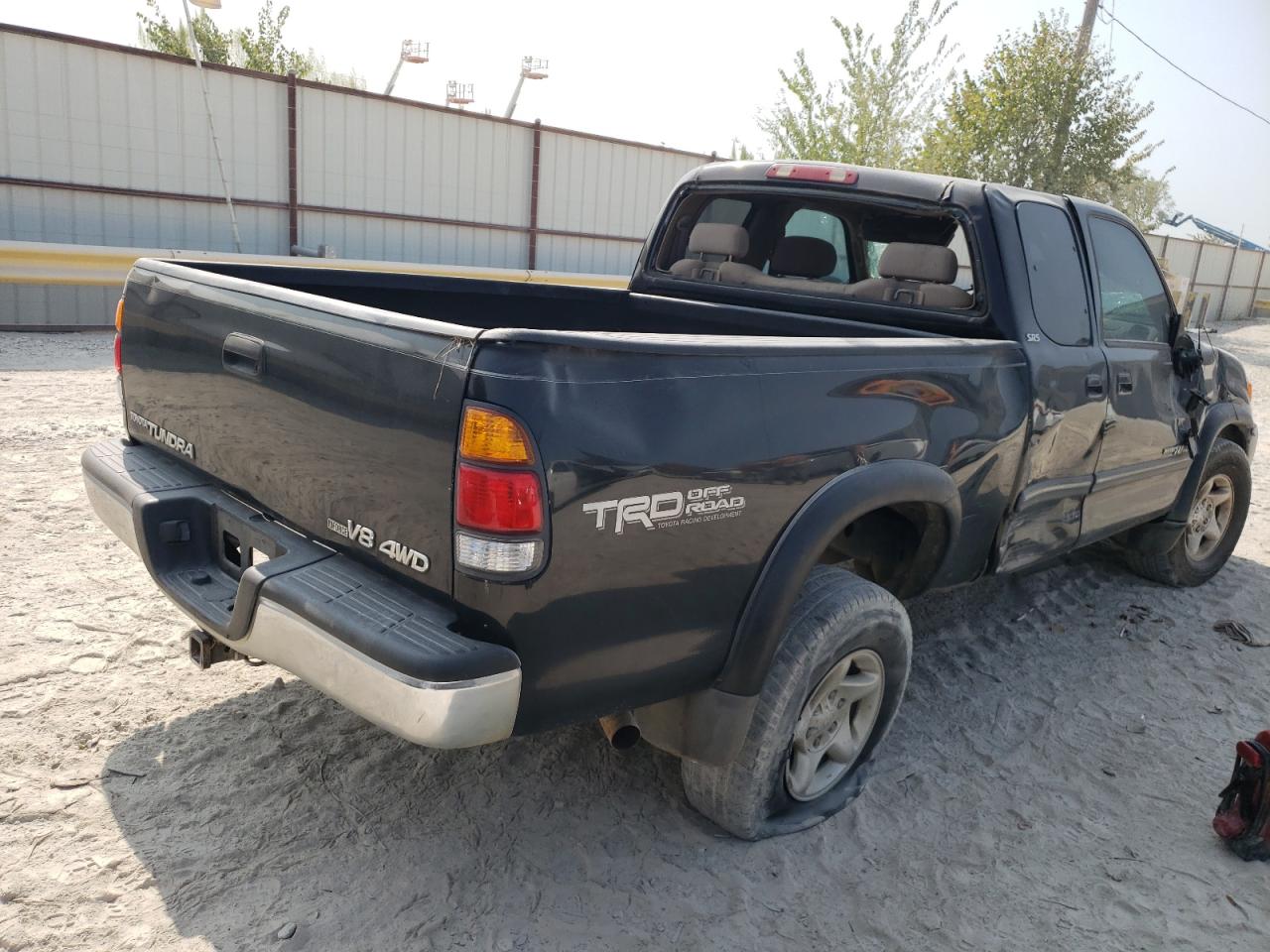 Image 3 of 2003 TOYOTA TUNDRA ACCESS CAB SR5 2003 with VIN 5TBBT44123S337337