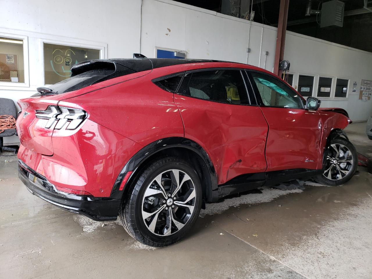 Изображение 3 2023 FORD MUSTANG MACH-E PREMIUM 2023 с VIN 3FMTK3SS6PMA39038