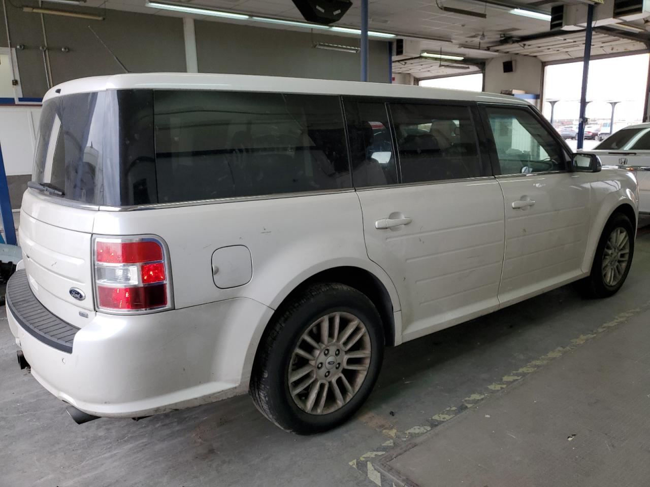 Image 3 of 2014 FORD FLEX SEL 2014 with VIN 2FMHK6C8XEBD42722