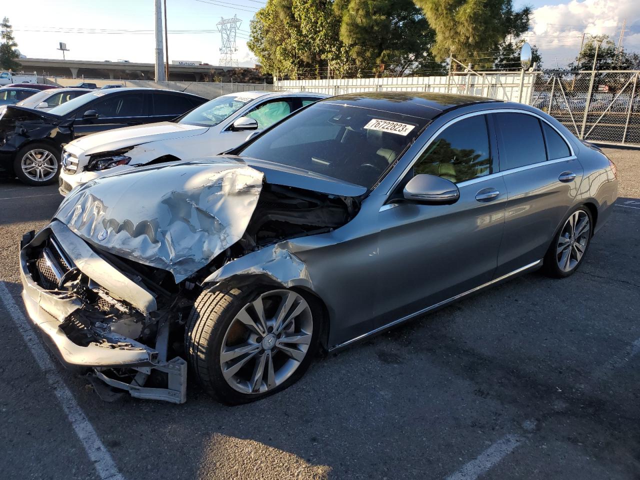Obraz 1 z 2016 MERCEDES-BENZ C 300 2016 z VIN 55SWF4JB9GU115965