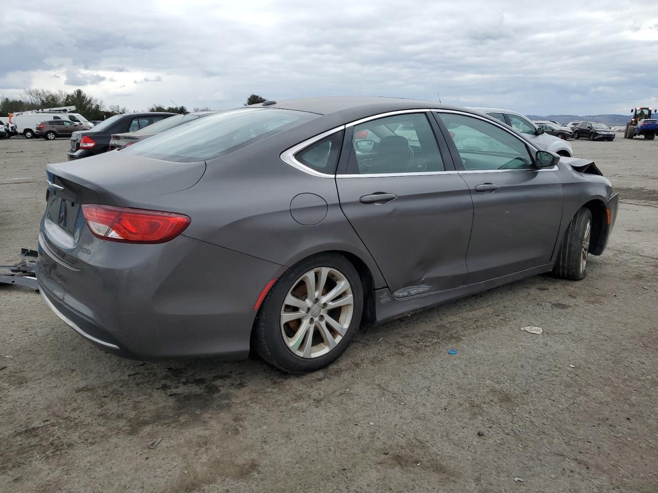 Изображение 3 2015 CHRYSLER 200 LIMITED 2015 с VIN 1C3CCCAB3FN561959