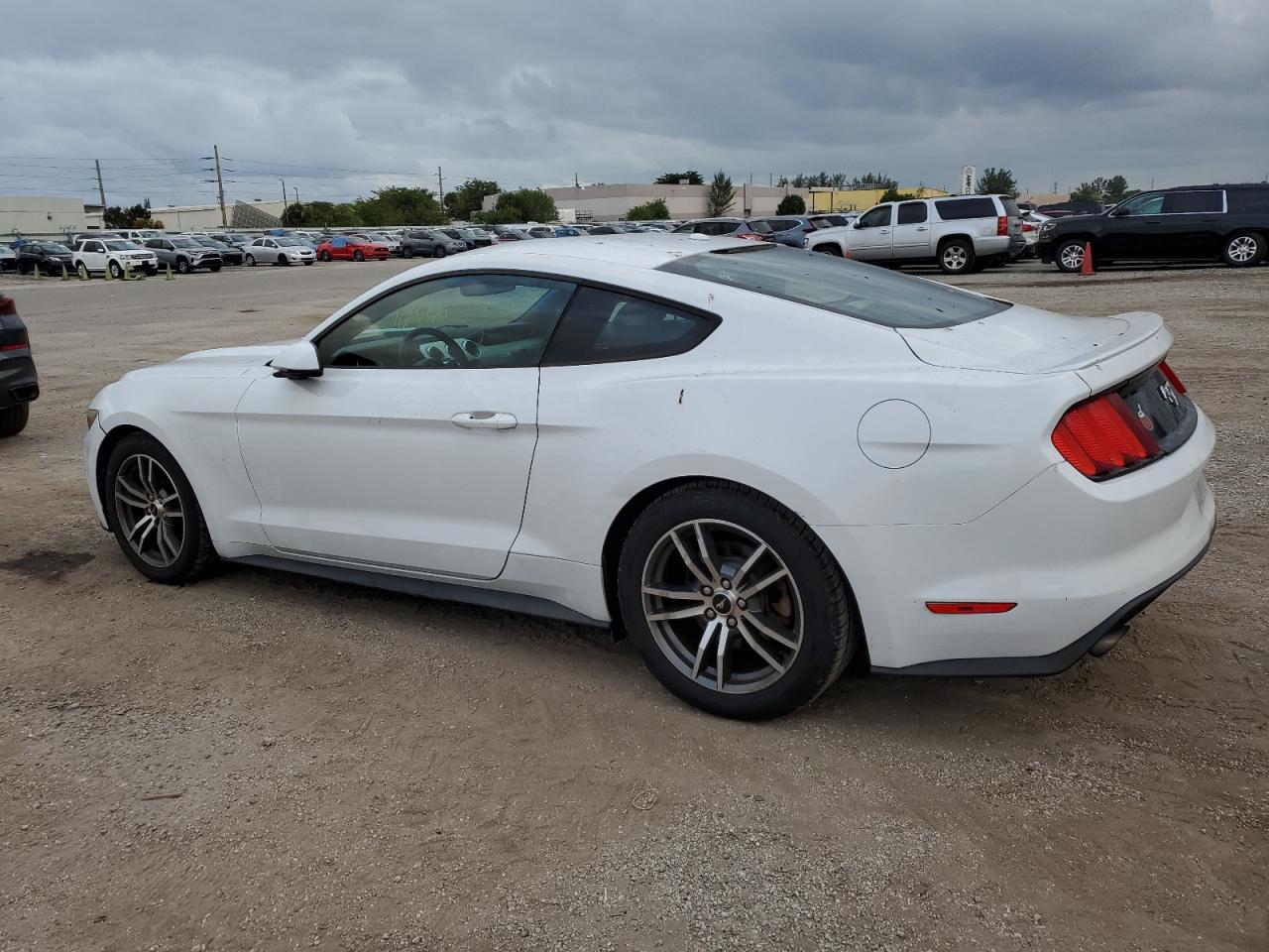 Image 2 of 2016 FORD MUSTANG  2016 with VIN 1FA6P8TH4G5247241