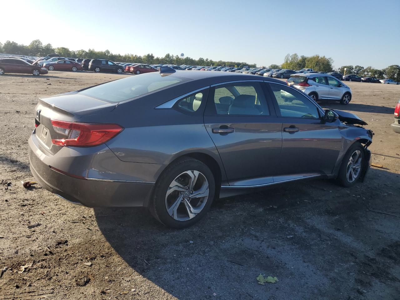 Image 3 of 2018 HONDA ACCORD EXL 2018 with VIN 1HGCV1F51JA070286