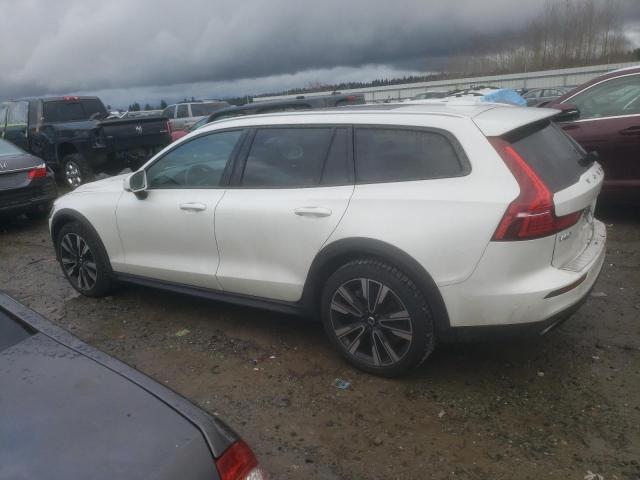 Image 2 of 2021 VOLVO V60 CROSS COUNTRY T5 MOMENTUM 2021 with VIN YV4102WK4M1074673