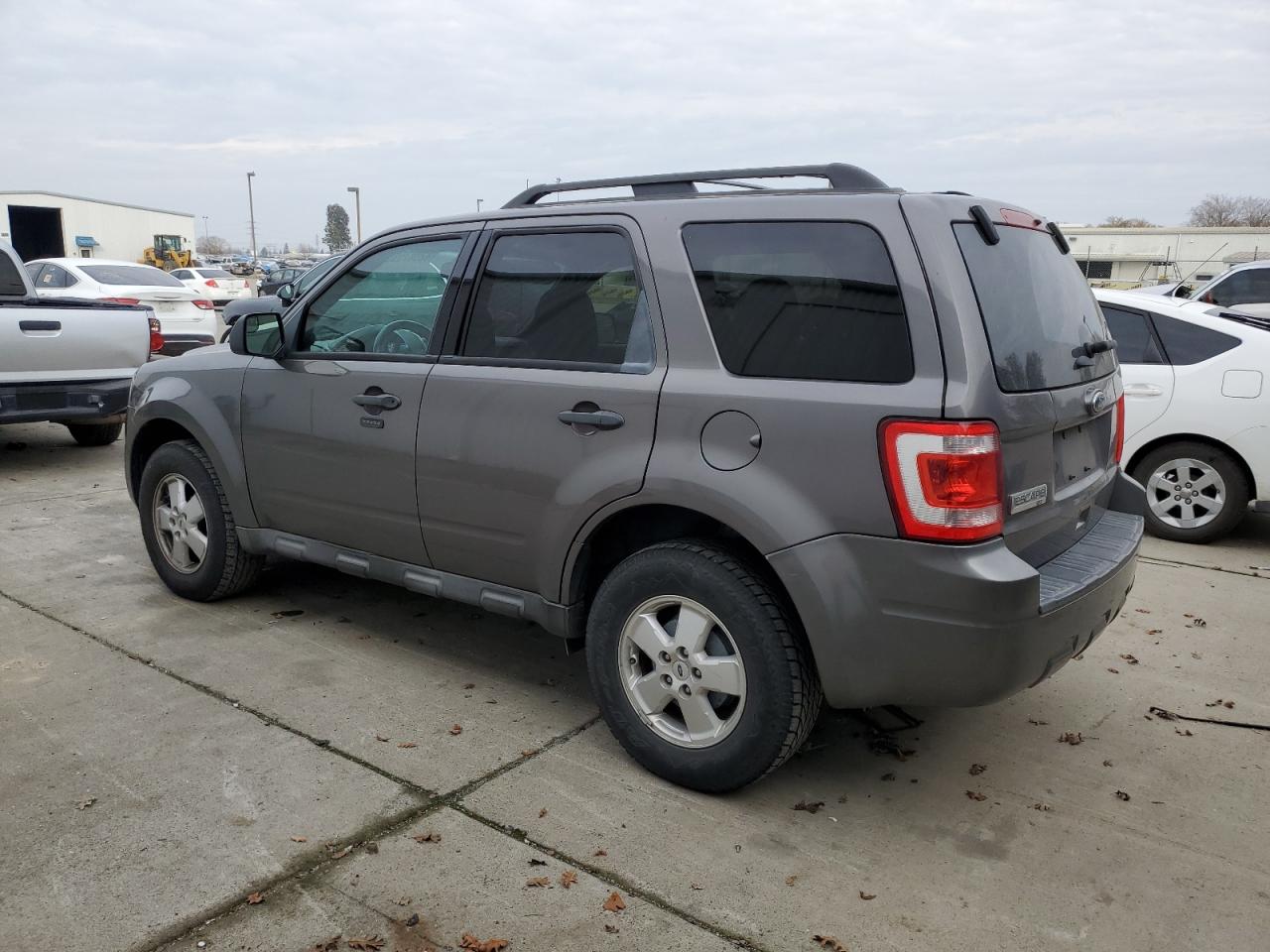 Изображение 2 2012 FORD ESCAPE XLT 2012 с VIN 1FMCU0D72CKB47742