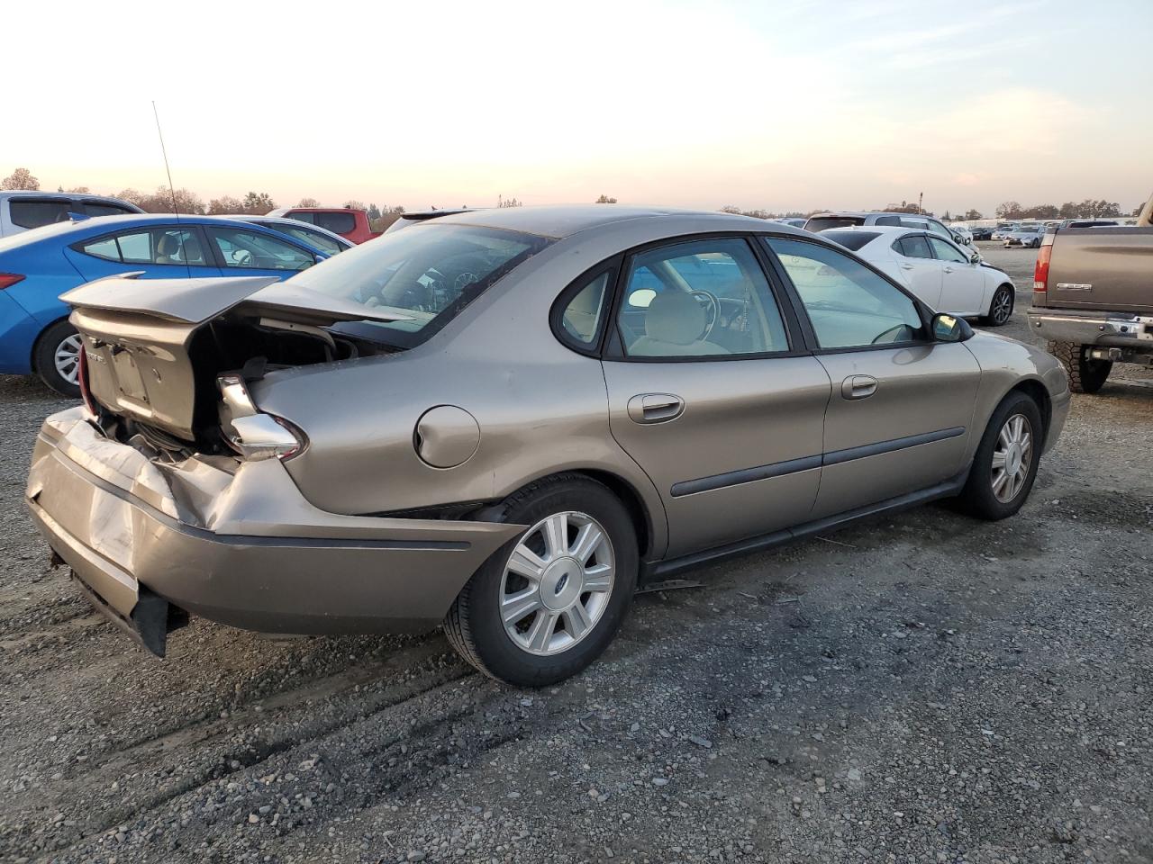 Изображение 3 2005 FORD TAURUS SEL 2005 с VIN 1FAFP56235A206707