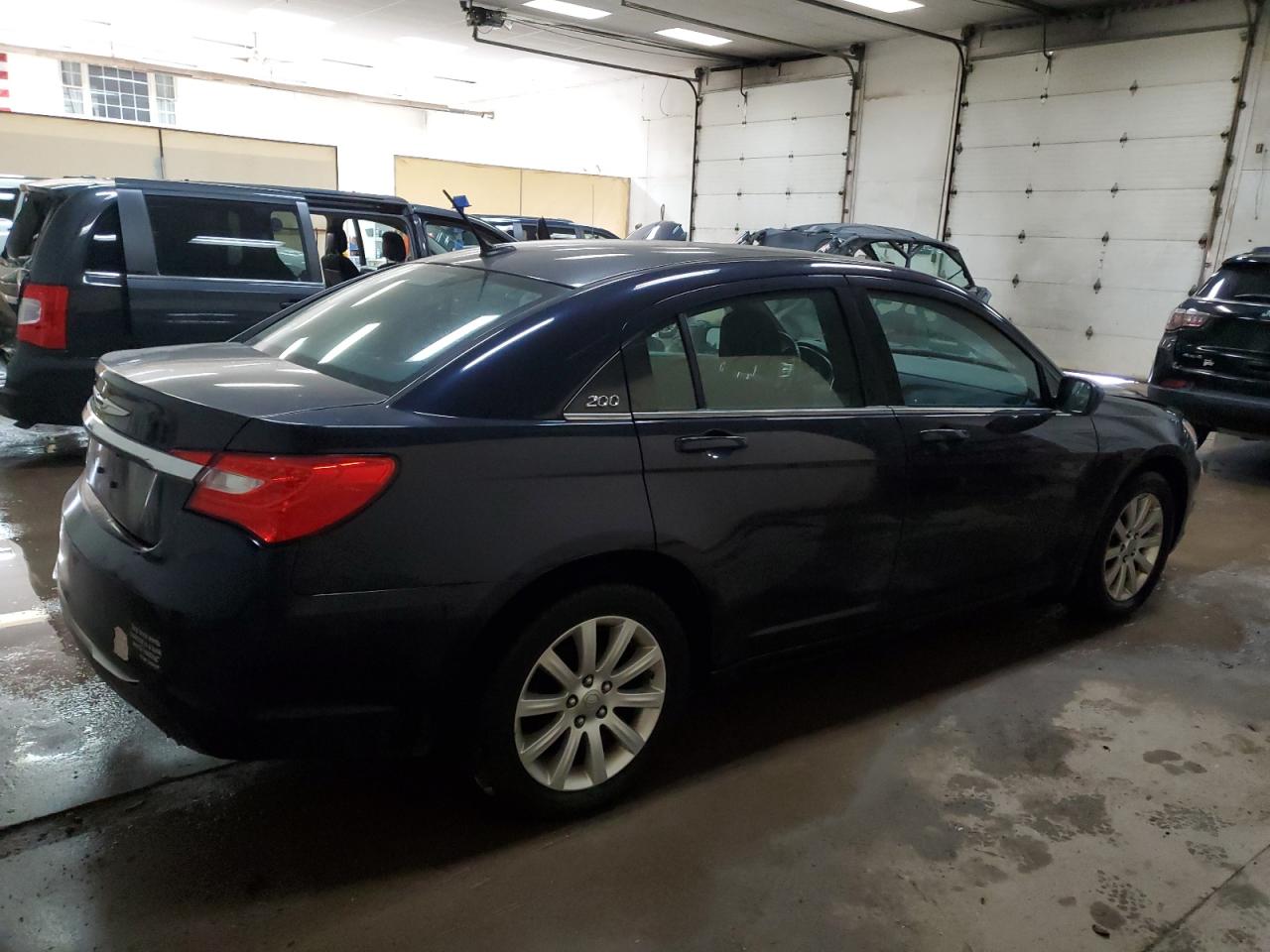 Изображение 3 2012 CHRYSLER 200 TOURING 2012 с VIN 1C3CCBBB2CN283673