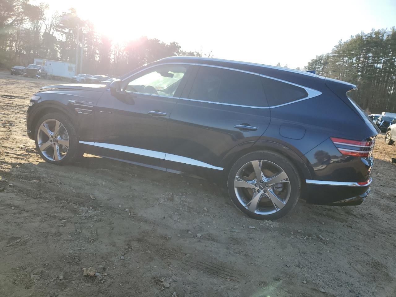 Image 2 of 2022 GENESIS GV80 BASE 2022 with VIN KMUHCESC8NU092969