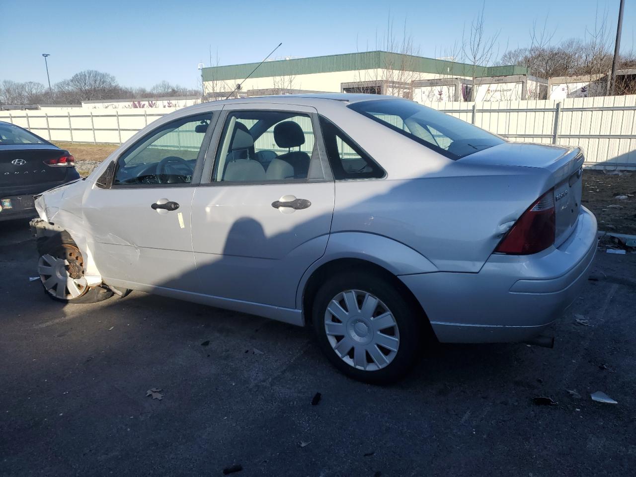 Obraz 2 z 2006 FORD FOCUS ZX4 2006 z VIN 1FAFP34N56W168113