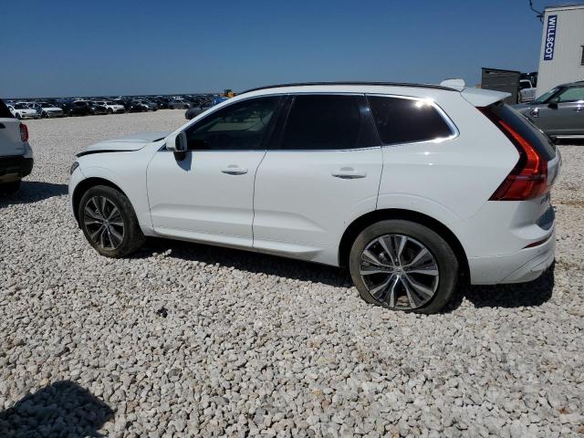 Obraz 2 z 2022 VOLVO XC60 B5 MOMENTUM 2022 z VIN YV4L12DK8N1025289