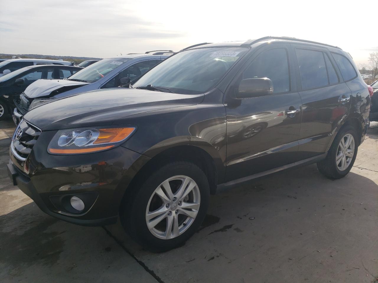 Image 1 of 2011 HYUNDAI SANTA FE LIMITED 2011 with VIN 5XYZK4AG4BG009821