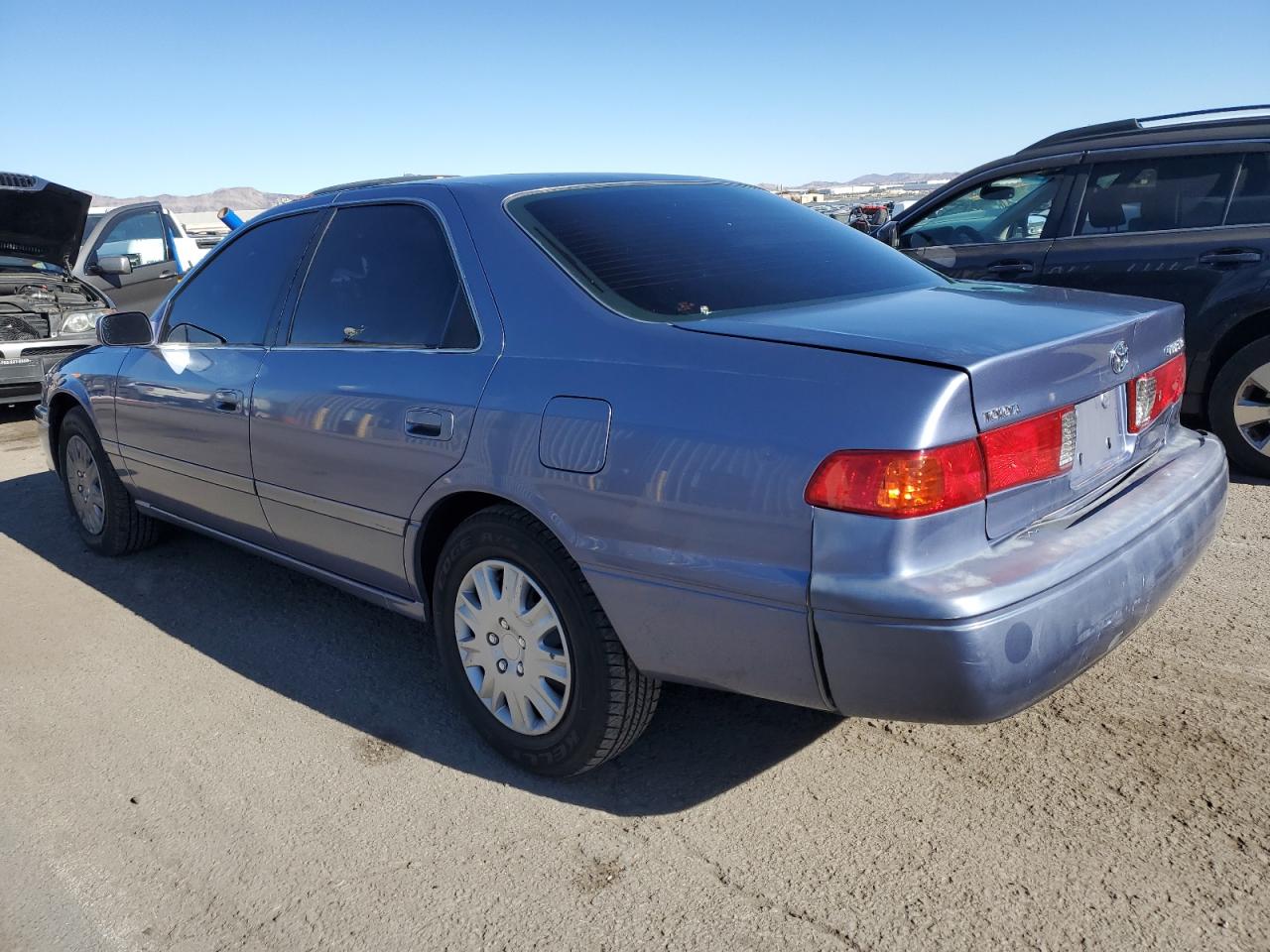Obraz 2 z 2000 TOYOTA CAMRY CE 2000 z VIN JT2BG22KXY0392200