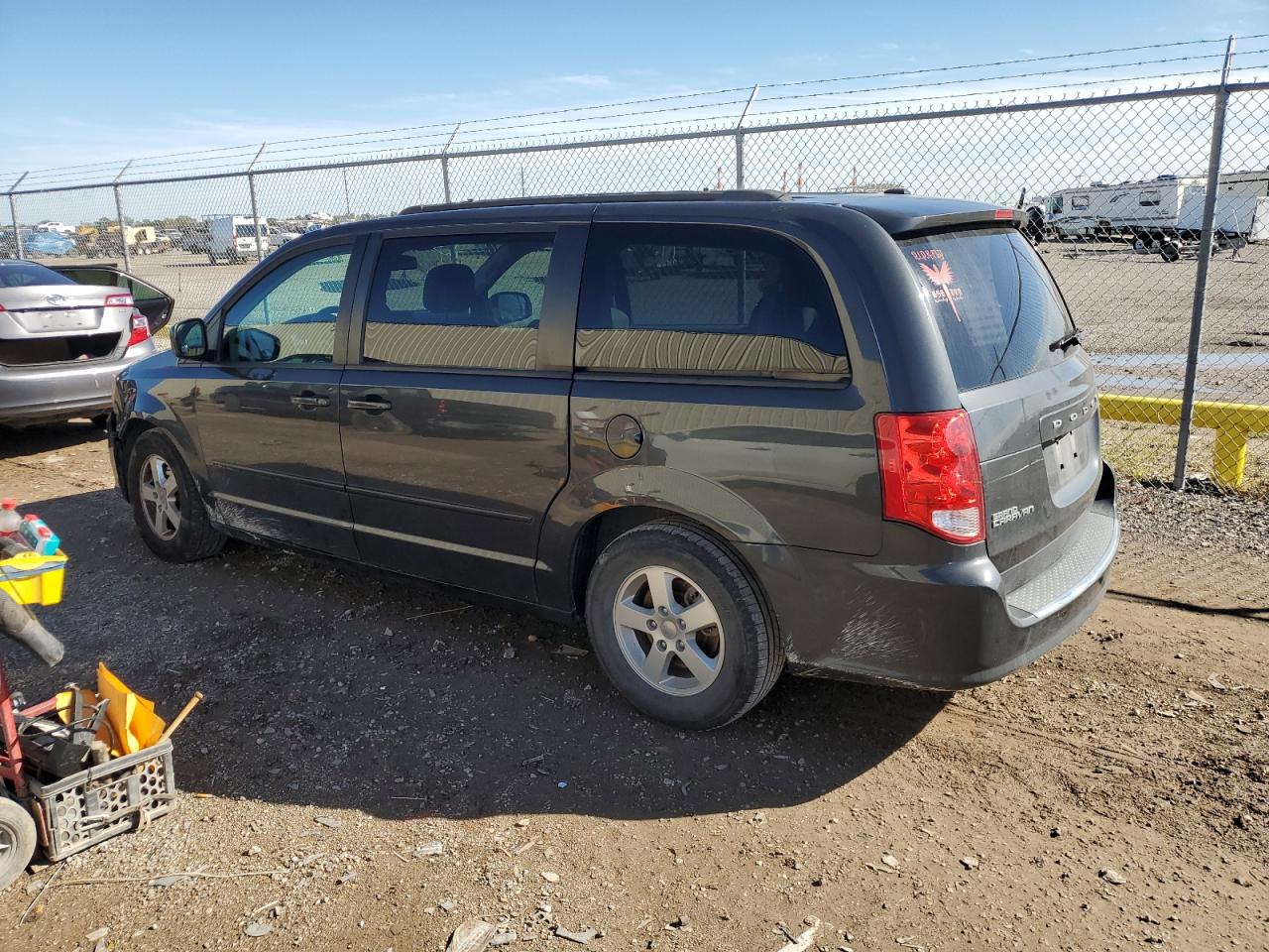 Image 2 of 2012 DODGE GRAND CARAVAN SXT 2012 with VIN 2C4RDGCG6CR139413