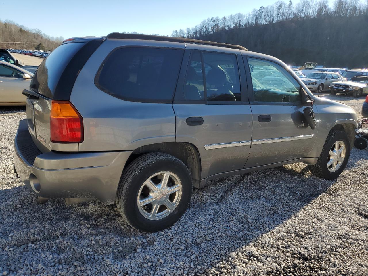 Obraz 3 z 2007 GMC ENVOY  2007 z VIN 1GKDS13S272284393