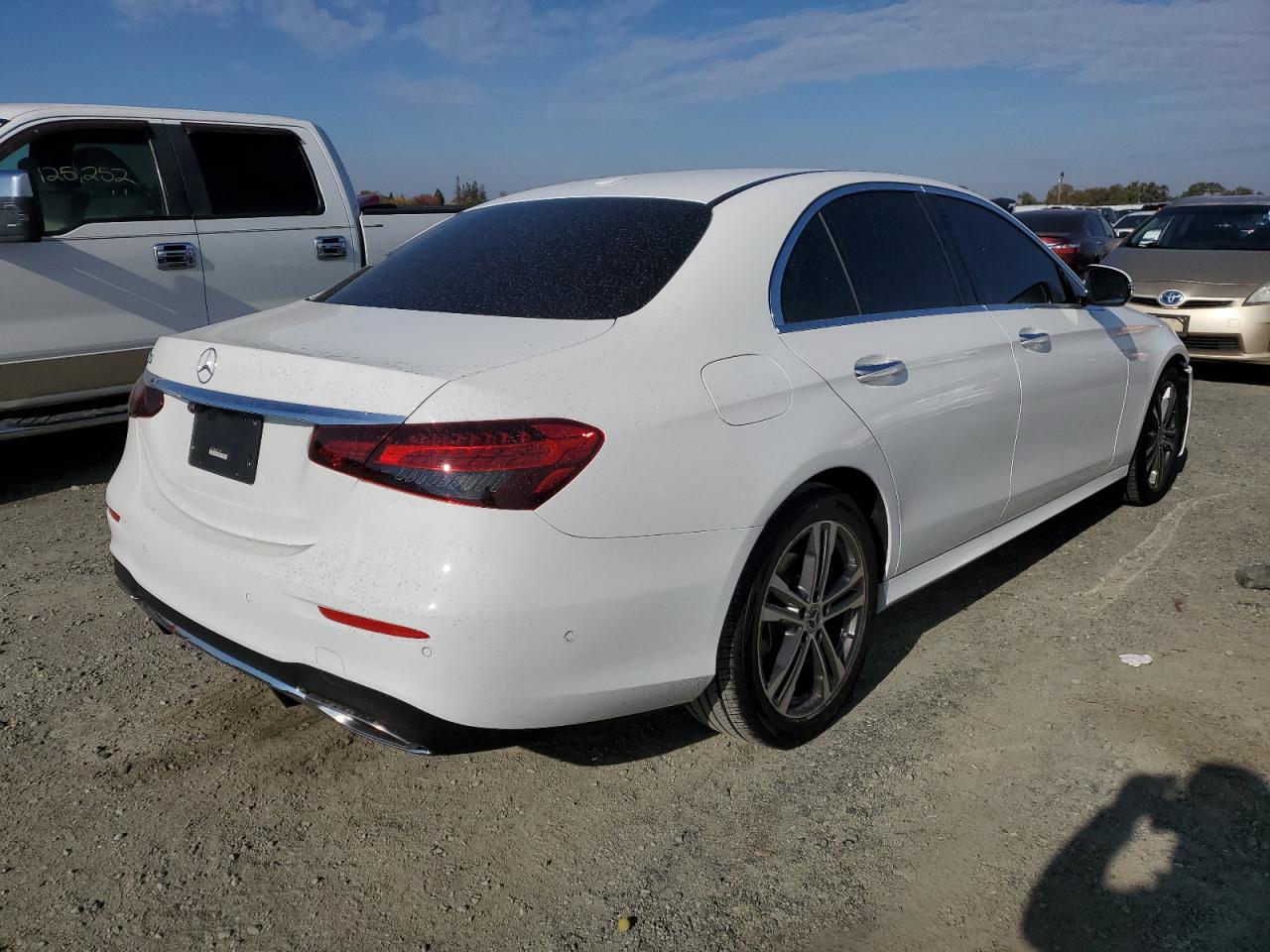 Изображение 3 2021 MERCEDES-BENZ E 350 2021 с VIN W1KZF8DB4MA877094