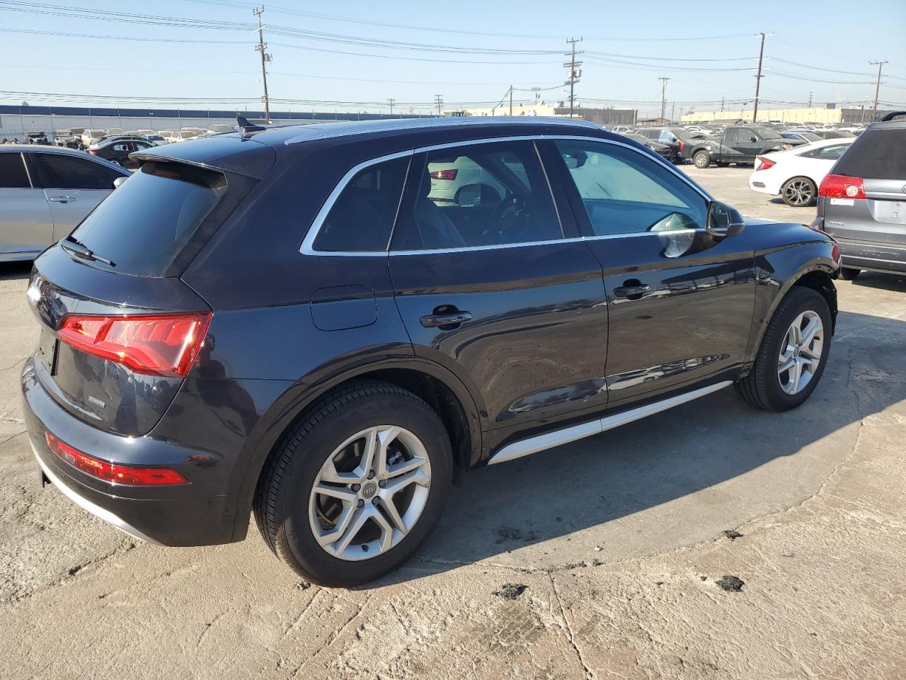 Изображение 3 2019 AUDI Q5 PREMIUM 2019 с VIN WA1ANAFYXK2062046