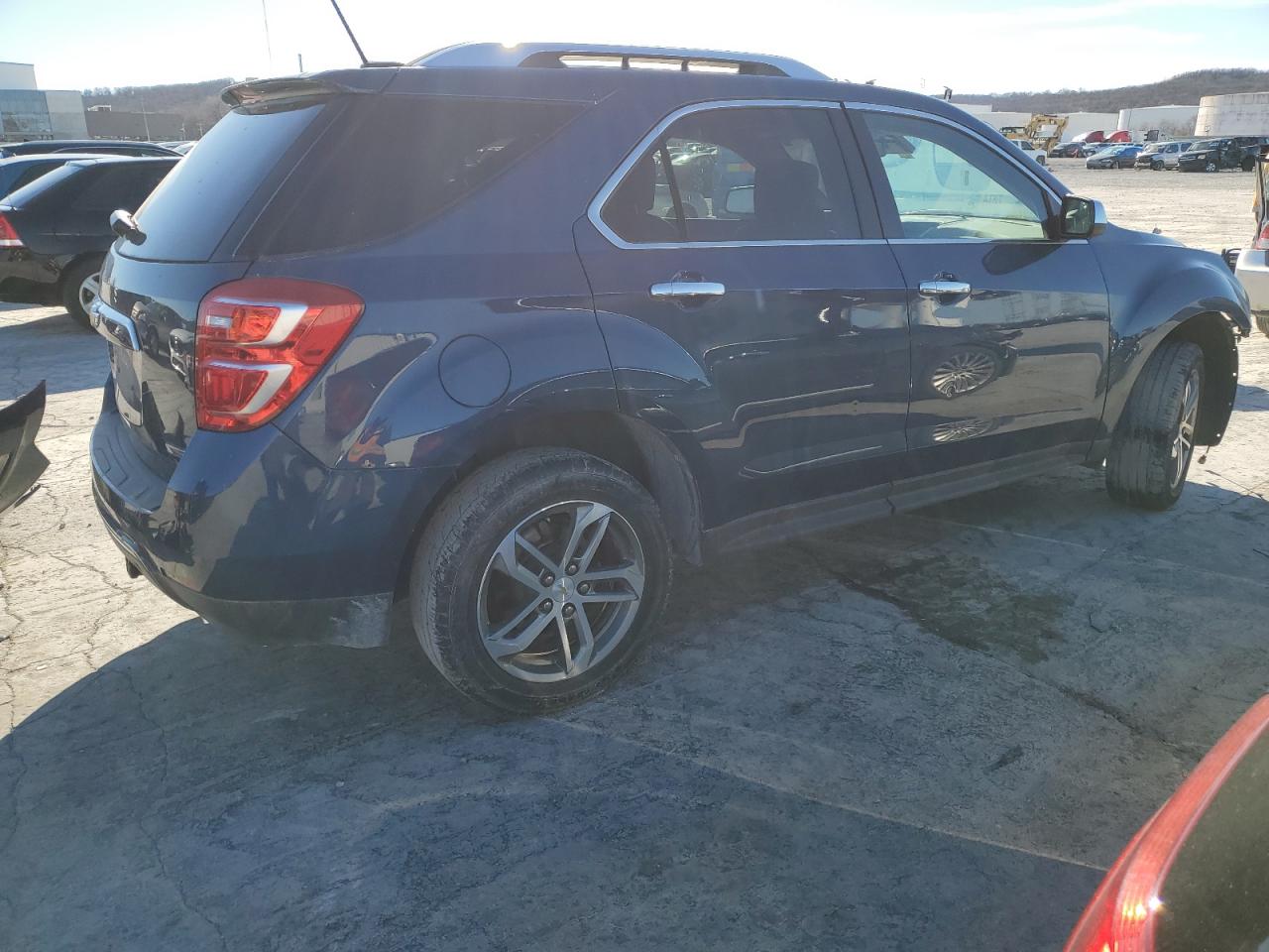 Image 3 of 2017 CHEVROLET EQUINOX PREMIER 2017 with VIN 2GNALDEK7H6214376