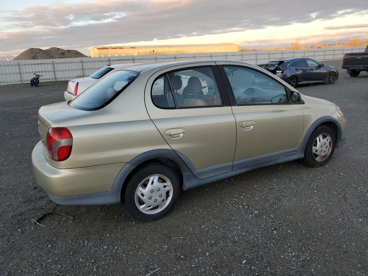 Изображение 3 2001 TOYOTA ECHO  2001 с VIN JTDBT123610165114