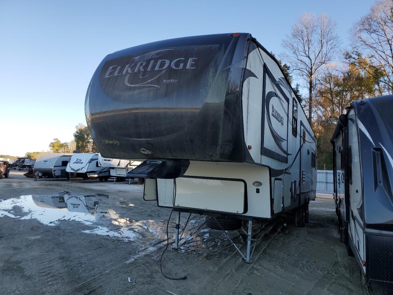 Изображение 2 2015 HEART LAND ELKRIDGE 2015 с VIN 5SFRG3726FE285923