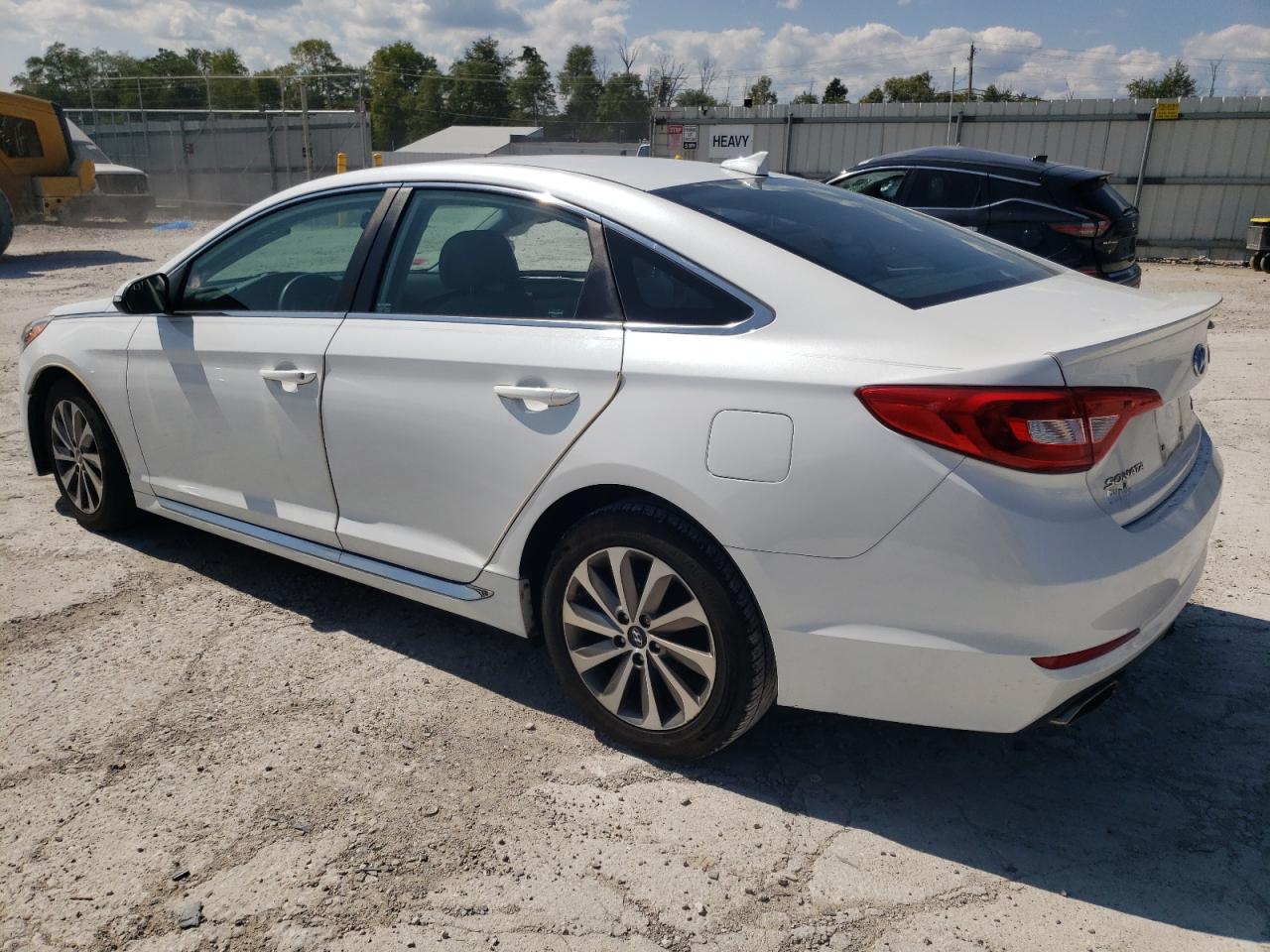 Изображение 2 2015 HYUNDAI SONATA SPORT 2015 с VIN 5NPE34AF5FH069043