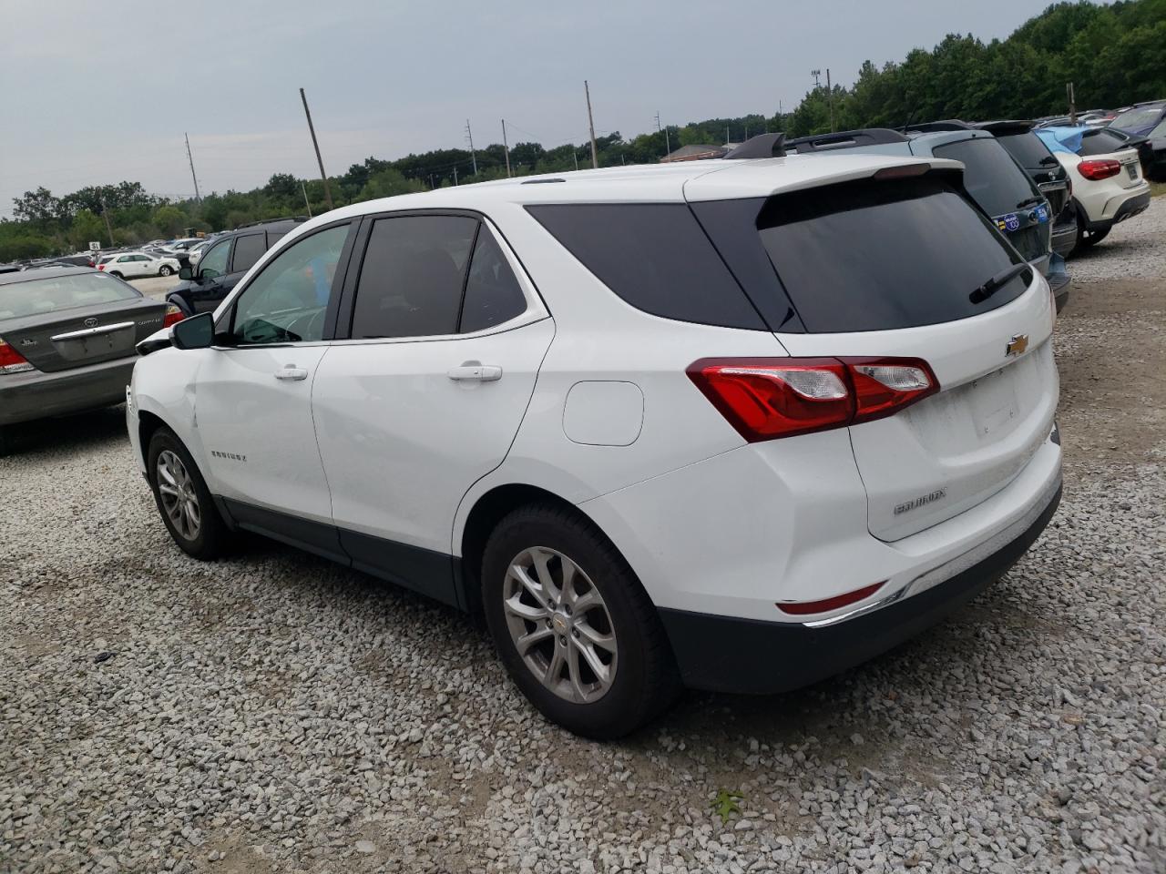 Obraz 2 z 2019 CHEVROLET EQUINOX LT 2019 z VIN 2GNAXJEV9K6240871