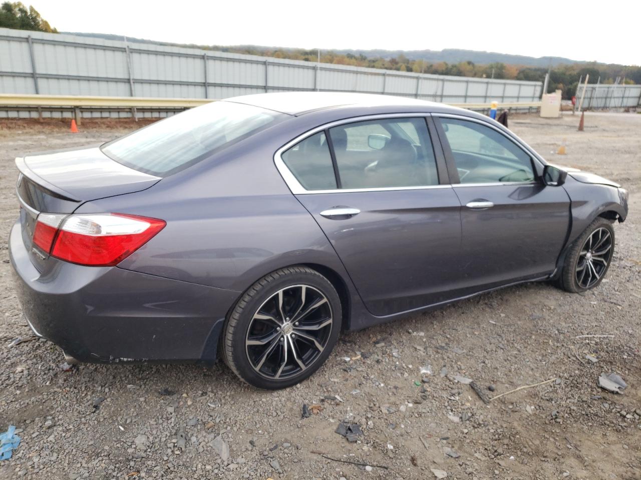 Image 3 of 2015 HONDA ACCORD SPORT 2015 with VIN 1HGCR2F5XFA018088