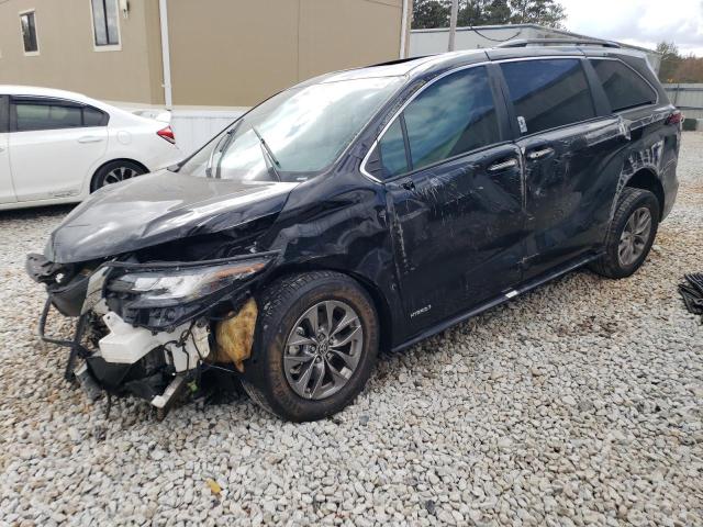 2021 TOYOTA SIENNA XLE 2021 image